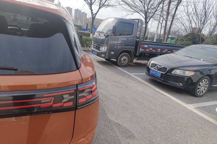 Used Volkswagen ID.6 CROZZ 2022 Long-Range PRO Edition