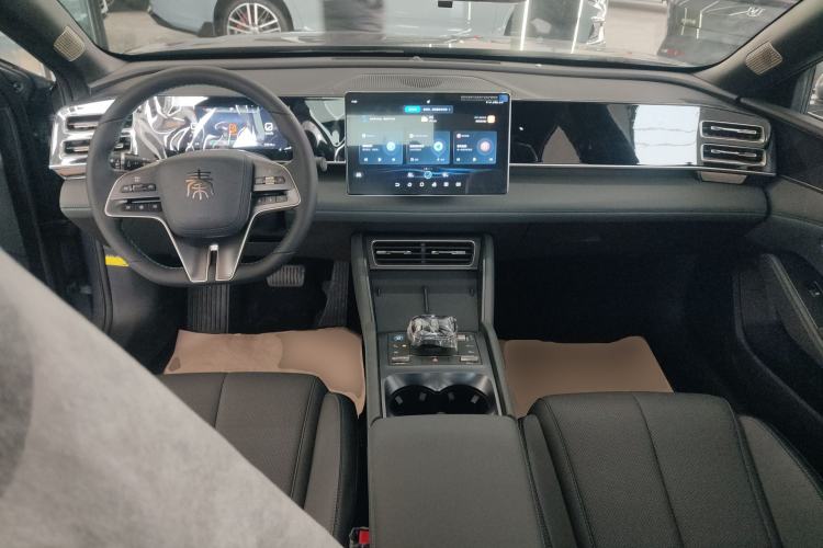 Used BYD Qin L 2024 DM-i 120KM Beyond Model