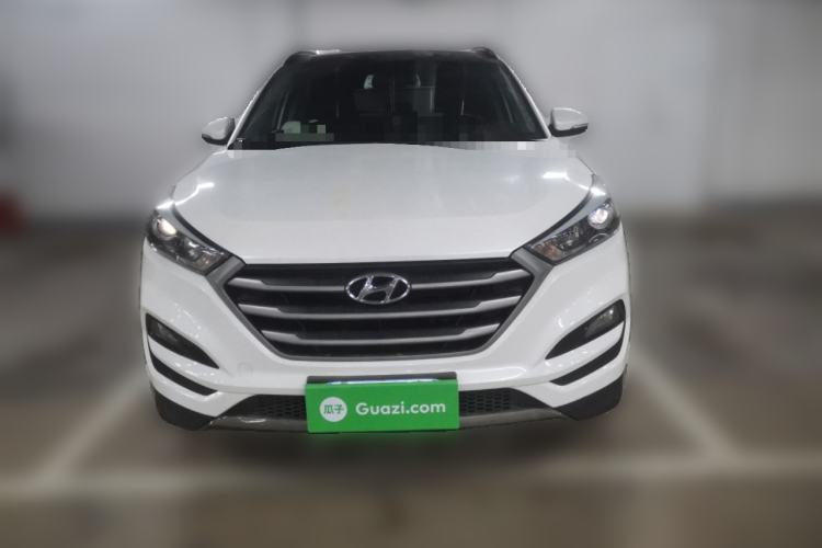 Used Hyundai Tucson 2015 2.0L Automatic Two-Wheel Drive Smart Version