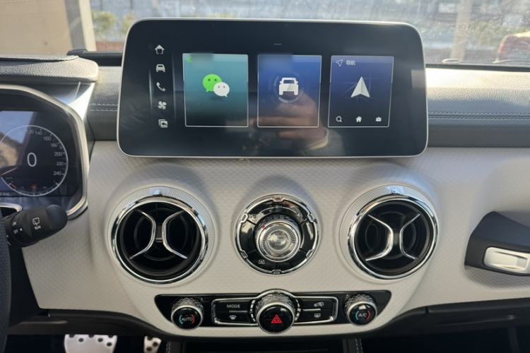 Used BAIC Off-Road BJ40 2023 2.0T Automatic Four-Wheel Drive Urban Hunter Edition Prestige Version
