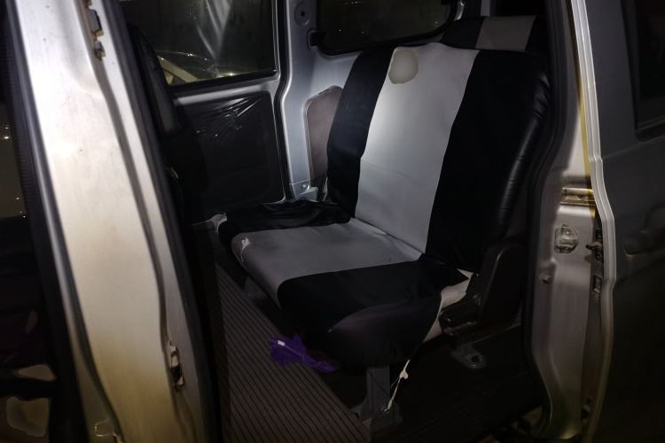 Used Wuling Hongguang V 2019 1.5L Standard Version China VI LAR
