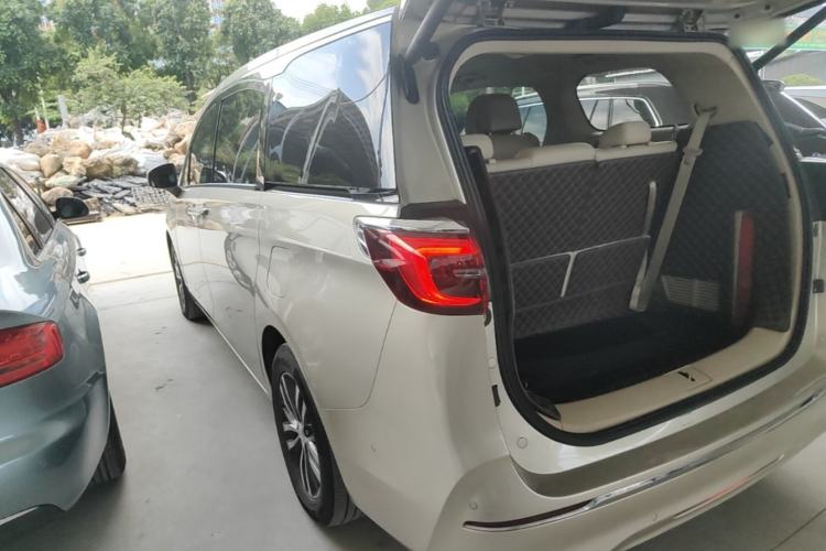 Used Buick GL8 2022 ES Landtrek 653T Luxury Edition Rear Left 45 Deg