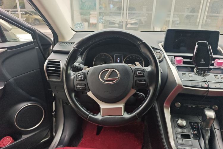 Used Lexus NX 2020 200 Front-Wheel Drive Freeline Edition China VI Standard Steering Wheel