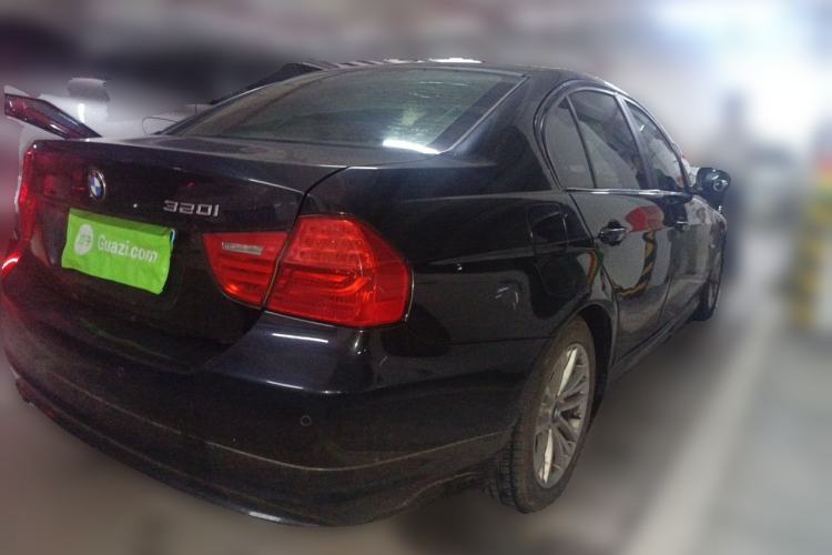 Used BMW 3 Series 2010 320i Luxury Model