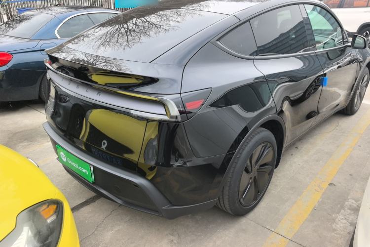 Used Tesla Model Y 2026 Rear-Drive Model
