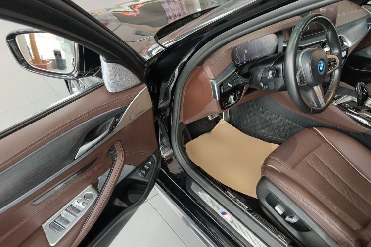 Used BMW 5 Series New Energy 2022 Restyled 535Le M Sport Package
