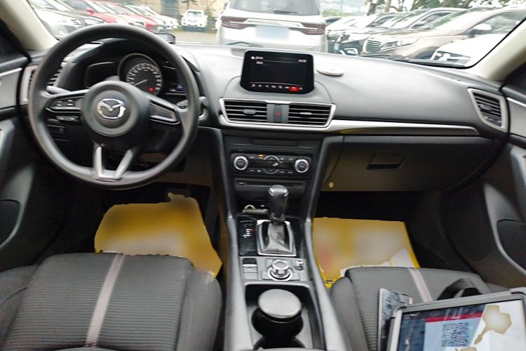 Used Mazda 3 Axela 2017 Sedan 1.5L Automatic Luxury Model Emission Standard China V Center Console