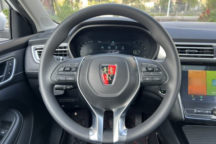 Used Roewe i5 2020 1.5L Automatic 4G Connect Luxury Flagship Edition Steering Wheel
