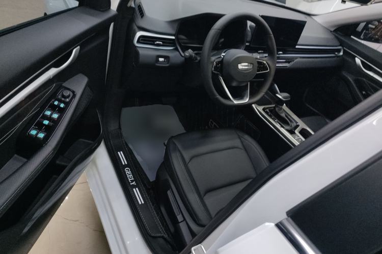 Used Geely Auto Emgrand 2025 4th Generation 1.5L CVT Luxury Version