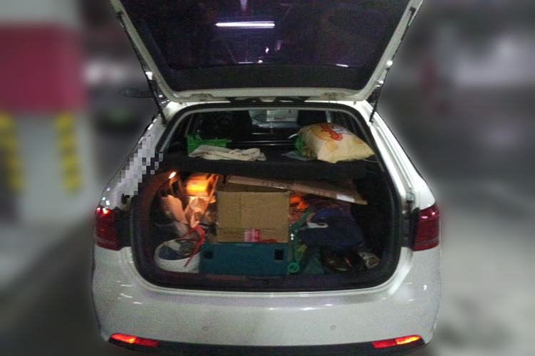 Used Volkswagen Gran Lavida 2013 1.6L Automatic Fashion Model Trunk