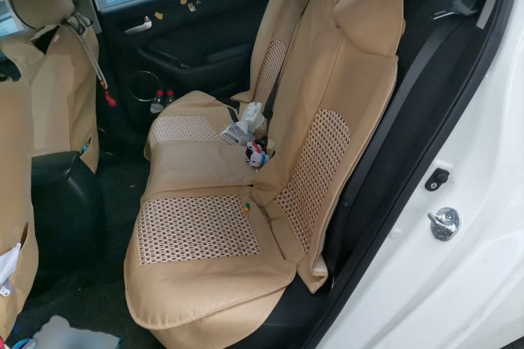 Used Kia K3 2016 1.6L Automatic GLS Interior 4