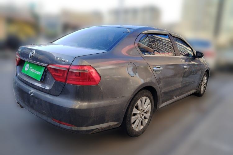 Used Volkswagen Lavida 2013 Restyled Classic 1.6L Manual Comfort Edition
