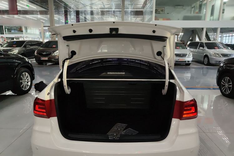 Used Volkswagen Santana 2019 1.5L Automatic Fashion Edition China VI Trunk