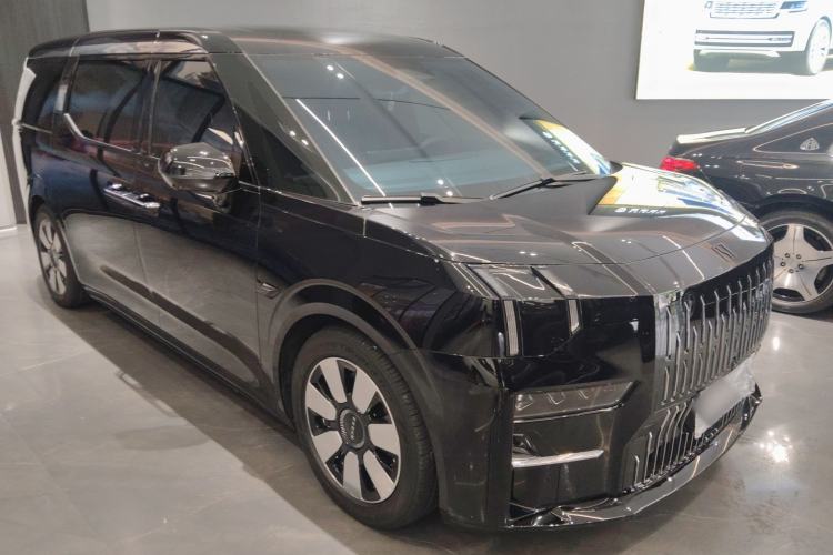 Used Zeekr 009 2022 WE Edition Exterior 1