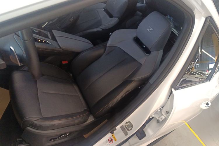 Used CHANGAN OSHAN Z6 New Energy 2022 Blue Whale iDD 150KM Flagship PLUS Smart Parking Edition Left Front Seat