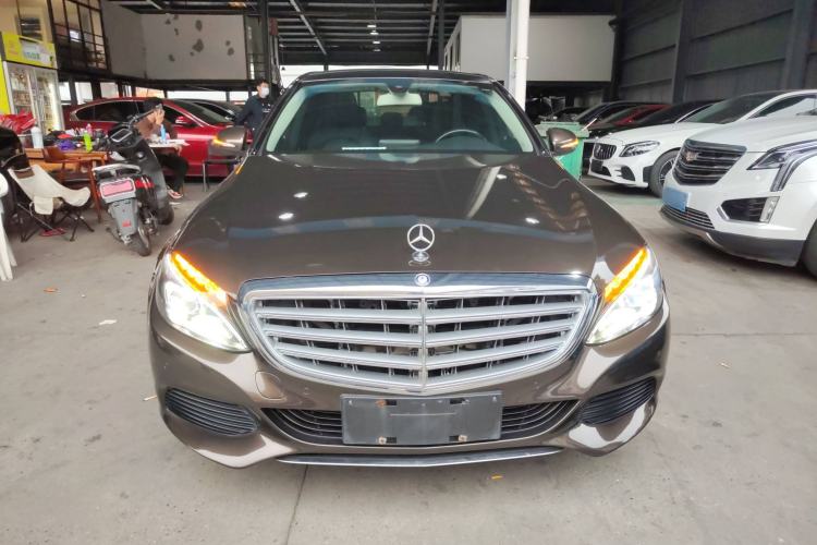 Used Mercedes-Benz C-Class 2015 C 200 L
