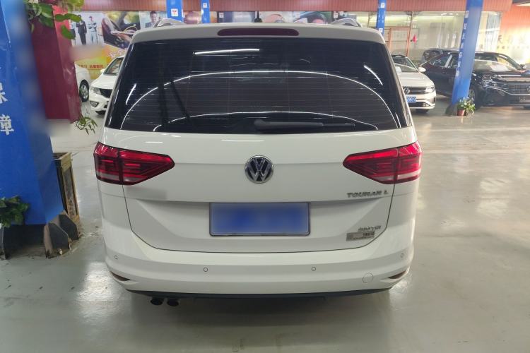 Used Volkswagen Touran 2018 Volkswagen Touran L 280TSI DSG Comfort Edition 7 Seats China VI Standard
