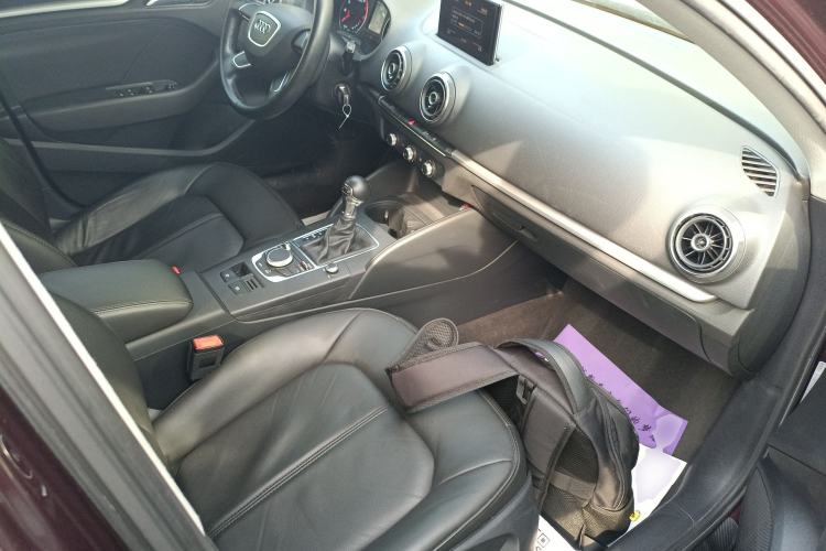 Used Audi A3 2014 Limousine 35 TFSI Automatic Advanced Model Right Front Seat