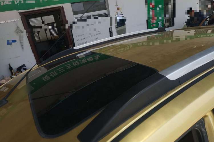 Used Venucia R50X 2013 1.6L Automatic Model