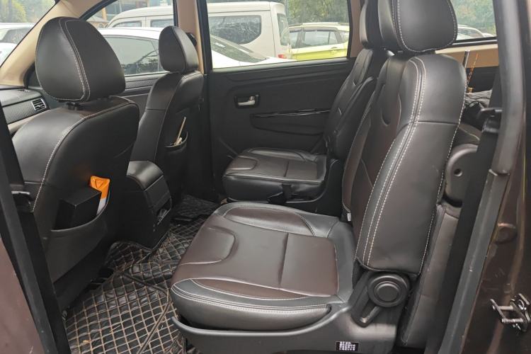 Used Dongfeng Fengon 330 2019 1.5L 330S Manual Comfort Version China VI Standard Left Rear Seat