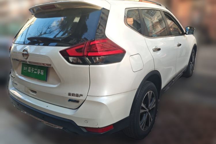 Used Nissan X-Trail 2017 2.5L CVT Leading Edition 4WD Rear Right 45 Deg