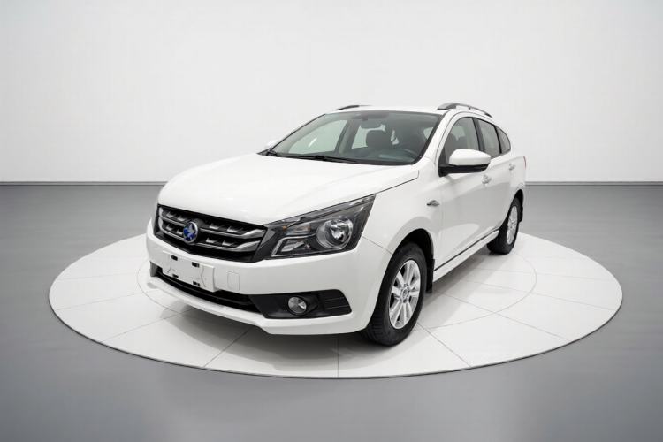 Used Venucia T70 2016 2.0L CVT Smart Choice Edition Guazi used car, China used car export, Used car for sale, Used  cars, Cheapest cars for sale