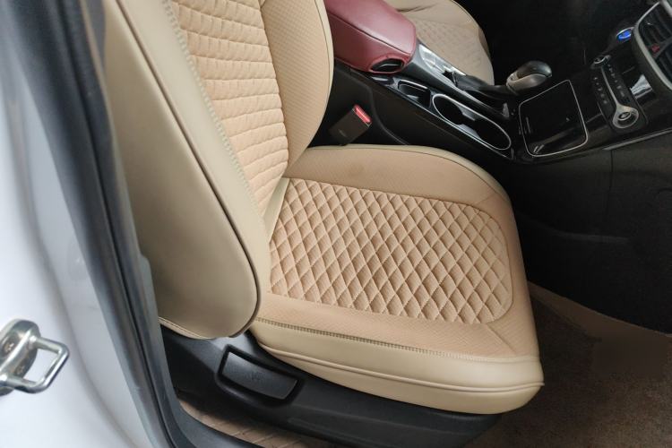 Used Hyundai Tucson 2019 280TGDi Dual-Clutch Two-Wheel Drive Fashion Edition China VI Standard