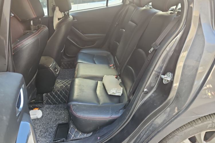 Used Mazda 3 Axela 2017 Sedan 1.5L Automatic Luxury Model Emission Standard China V Left Rear Seat