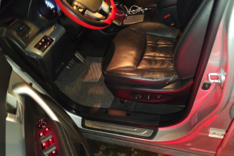 Used Kia Sorento 2009 2.4L Luxury Edition Left Front Seat