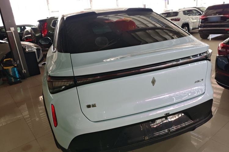 Used Livan 7 2023 605 km ZHU FENG Rear Left 45 Deg