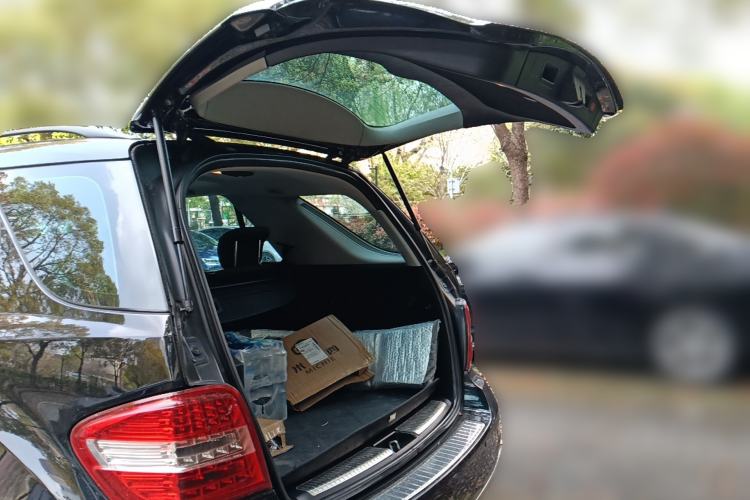 Used Mercedes-Benz M-Class 2010 ML 300 4MATIC
