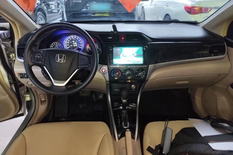 Used Honda Crider 2013 1.8L automatic luxury edition
