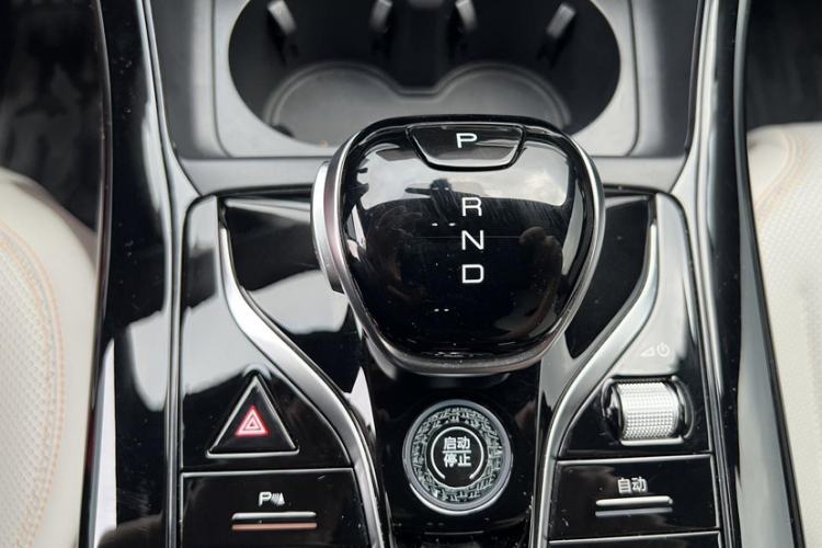 Used BYD Qin PLUS 2024 HONOR Edition DM-i 55KM Leading Model
