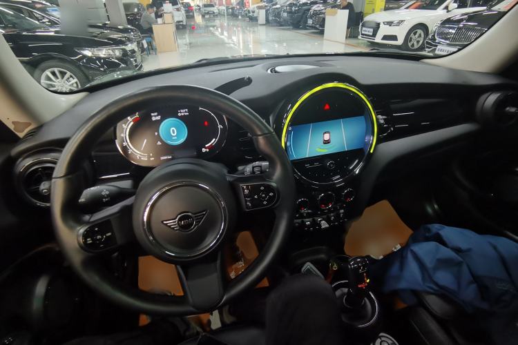 Used MINI MINI 2022 Updated 1.5T COOPER Classic Edition
