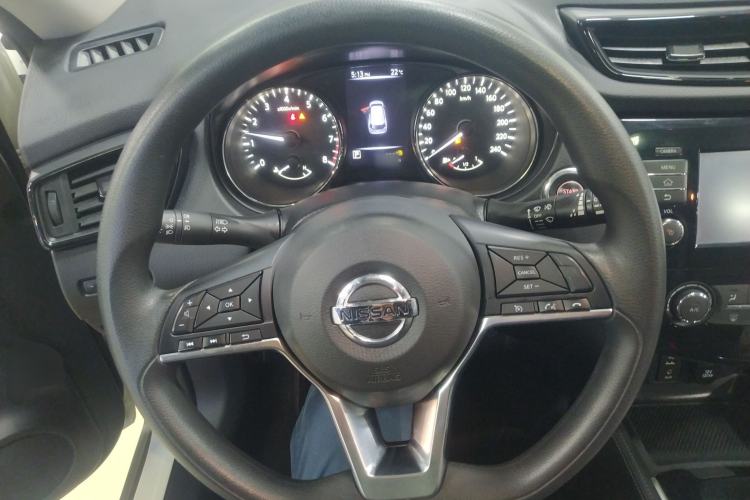 Used Nissan X-Trail 2017 2.0L CVT Comfort Edition 2WD Steering Wheel