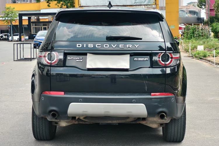 Used Land Rover Discovery Sport 2018 240 PS HSE Version Exterior 8