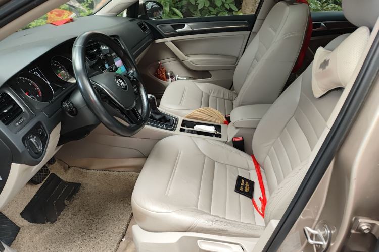 Used Volkswagen Golf 2015 1.6L Automatic Comfort Model Left Front Seat