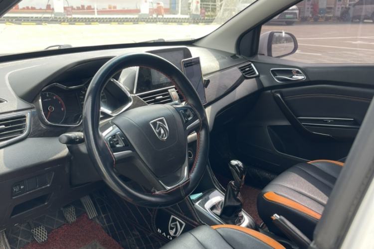 Used Baojun 310 2016 1.2L Manual Luxury Model
