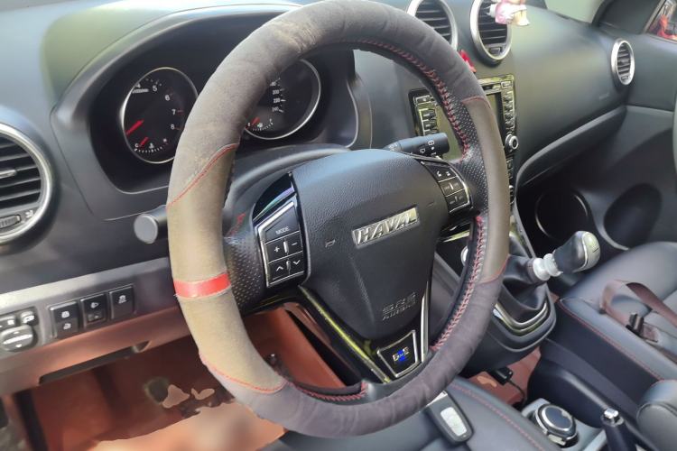 Used Haval H6 2016 Upgraded Model 1.5T Manual Two-Wheel Drive Elite Version Steering Wheel