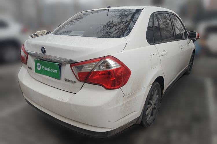 Used Venucia D50 2012 1.6L Manual Comfort Edition