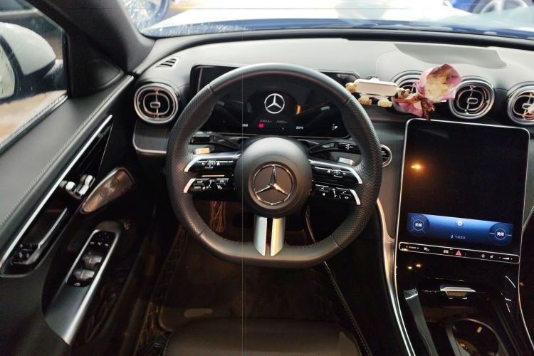 Used Mercedes-Benz C-Class 2024 C 200 L Sport Edition Steering Wheel