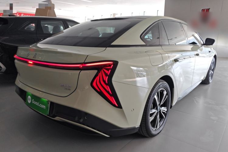 Used Hongqi EH7 2024 690 Pro