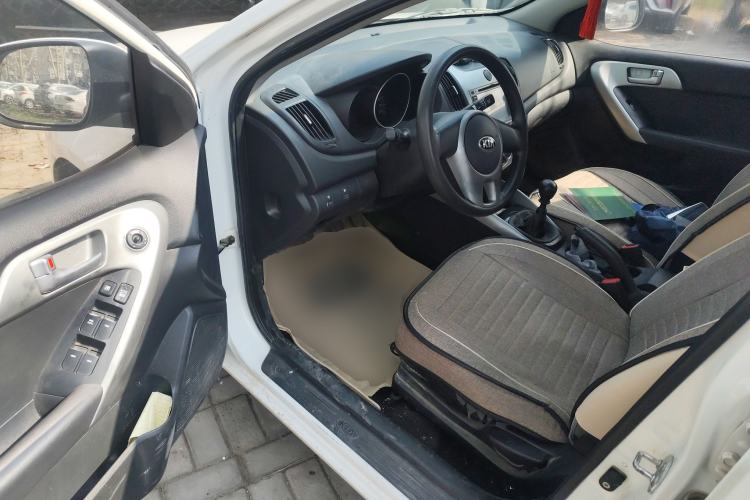 Used Kia Forte 2014 1.6L MT GL
