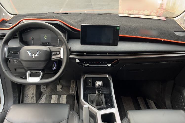 Used Wuling Jiachen 2022 1.5T Manual Comfort & Dynamic Version