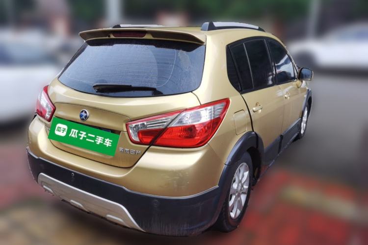 Used Venucia R50X 2013 1.6L Manual Model
