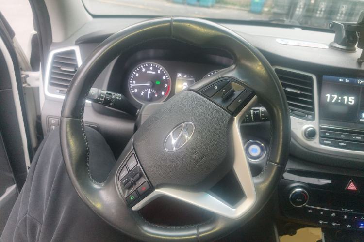 Used Hyundai Tucson 2015 1.6T Dual-Clutch Two-Wheel-Drive Smart Model