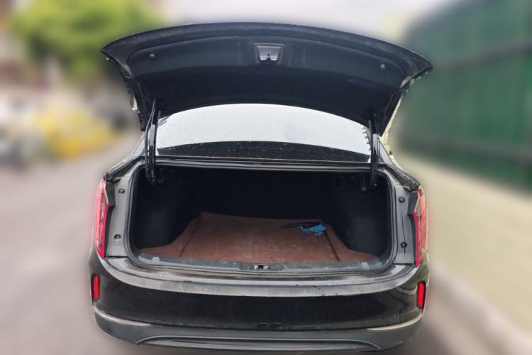 Used Hongqi E-QM5 2023 Base Travel Edition Trunk