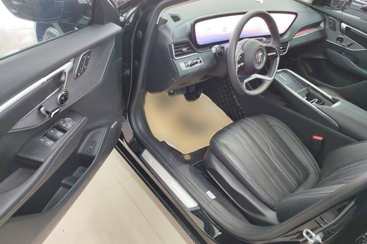 Used Buick LaCrosse 2024 Avia Edition Interior 3