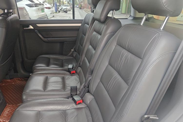 Used Volkswagen Touran 2013 1.4T DSG Comfort Edition 5-Seater Left Rear Seat