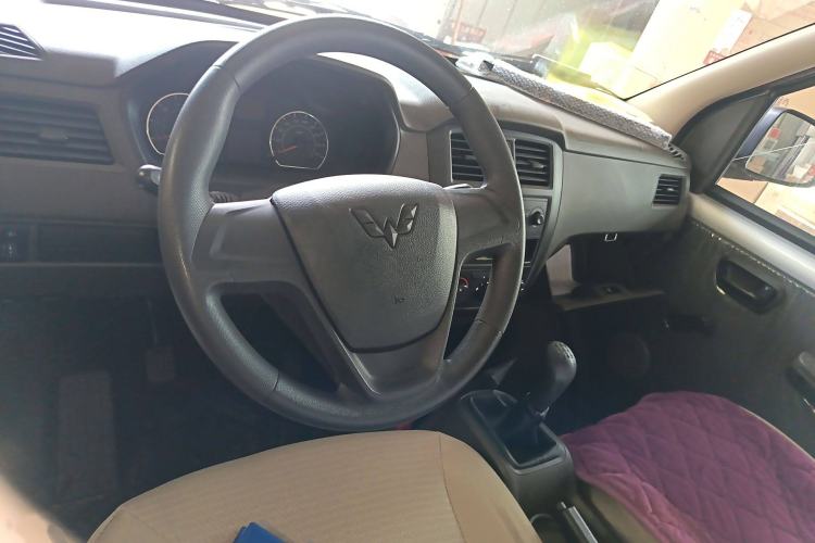 Used Wuling Rongguang S 2023 1.5L Basic Enclosed-Window Vehicle 2 Seats
